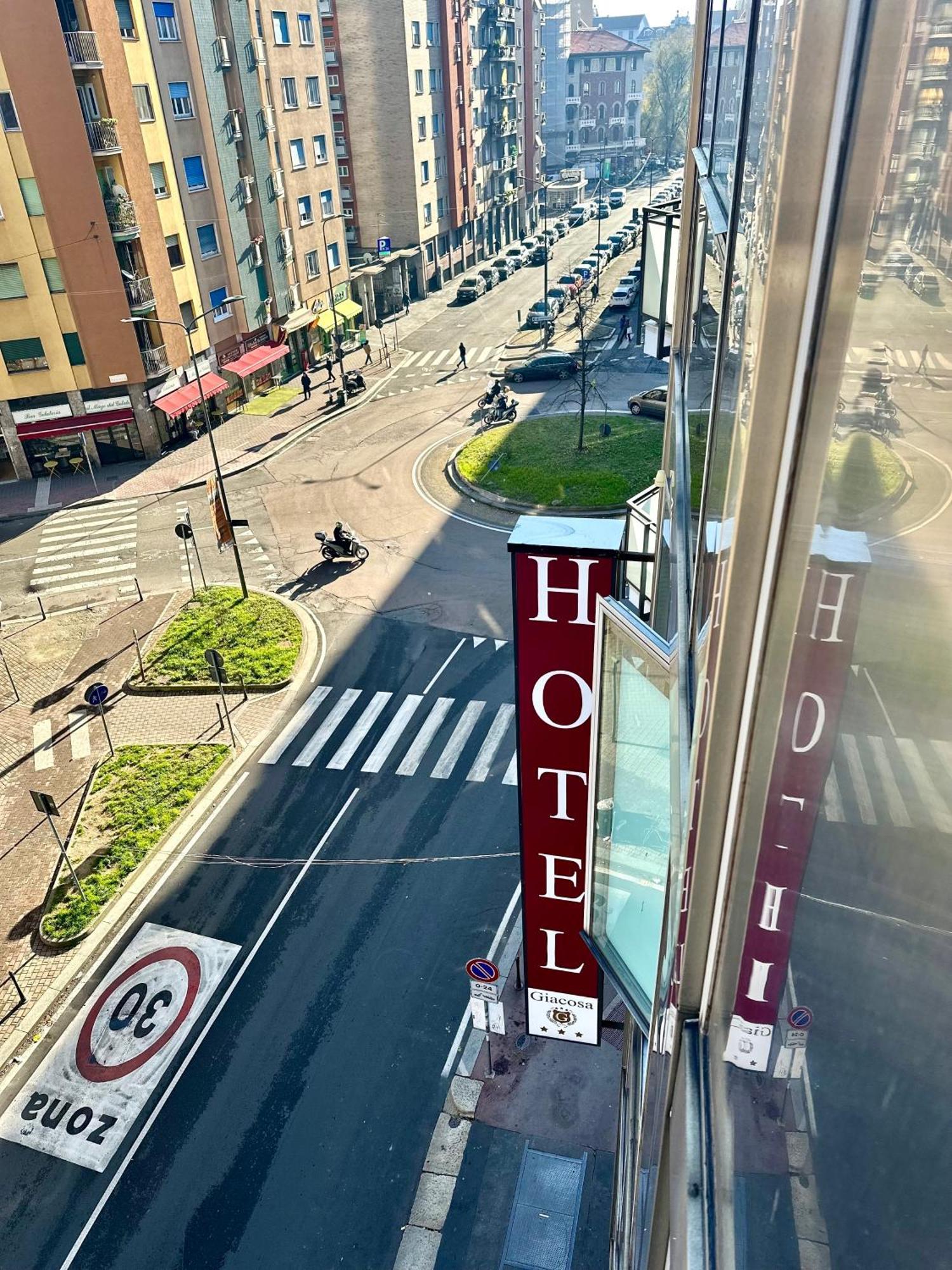 Hotel Giacosa Milano Dış mekan fotoğraf